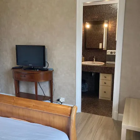 Maison Entiere Avec 3 Chambres Separees Au Calme En Peripherie De Bayonne Avec Exterieur Villa
