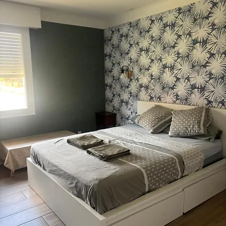 Maison Entiere Avec 3 Chambres Separees Au Calme En Peripherie De Bayonne Avec Exterieur * Bayonne